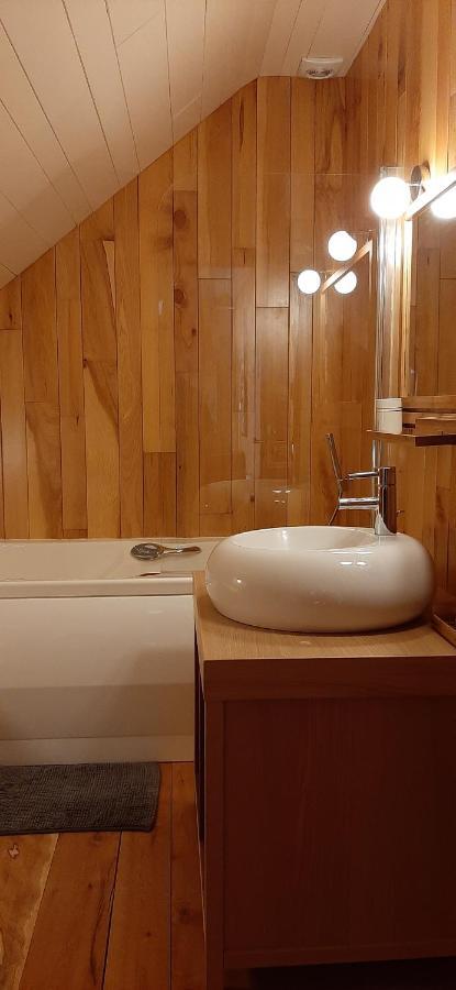 Châteauneuf-du-Faou Au Pied Du Pont Bed & Breakfast エクステリア 写真